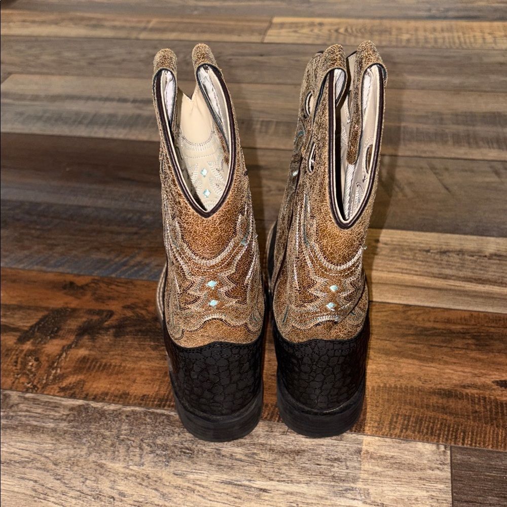 Old West Boy’s Tan & Brown Cowboy Boots - Picture 3 of 7